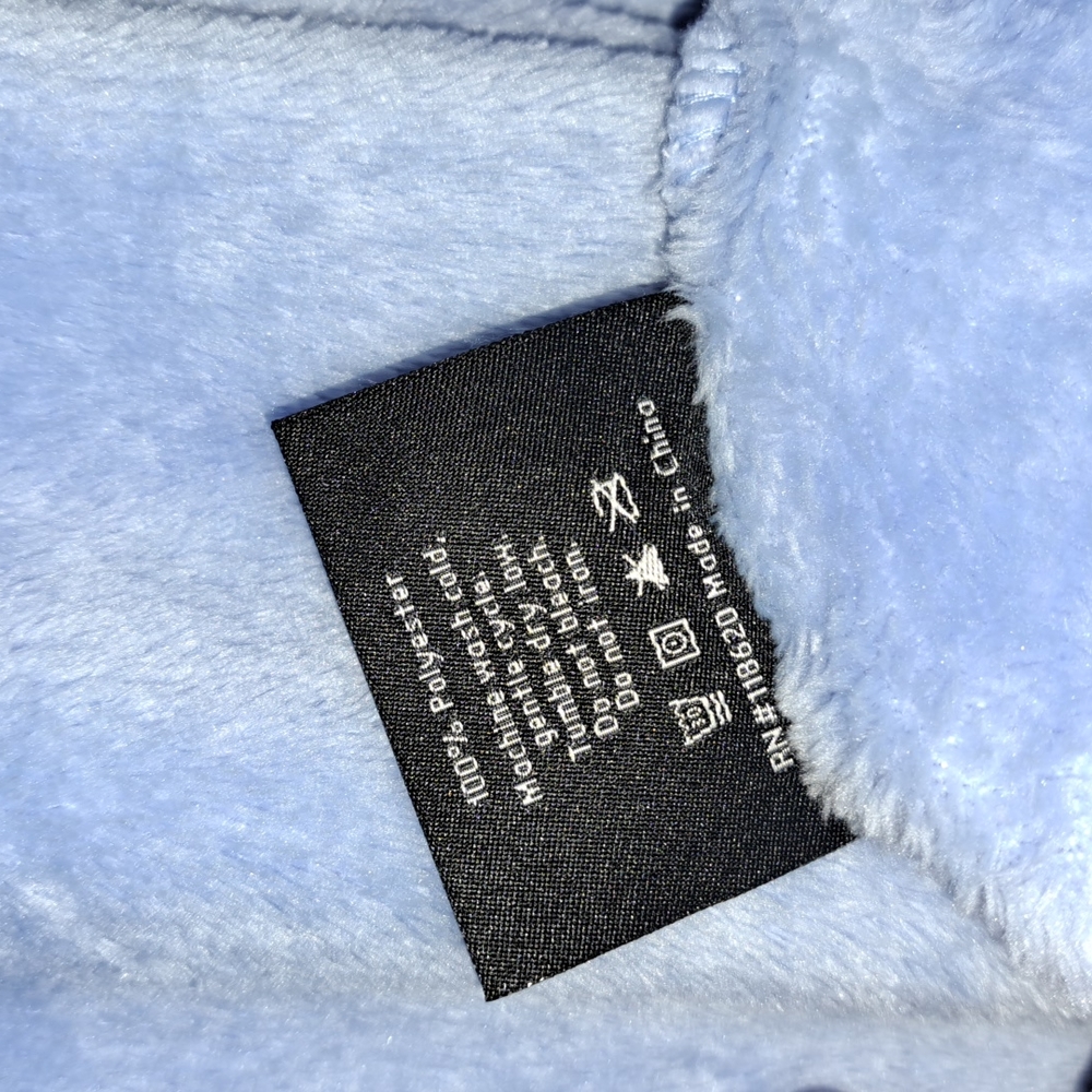 1109 Soft & Cozy Angel Wrap with Rosette Faux Fur Trim - Picture 5 of 6